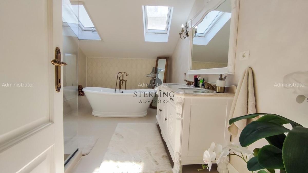 Vila restaurata in cel mai mic detaliu - zona centrala - 51