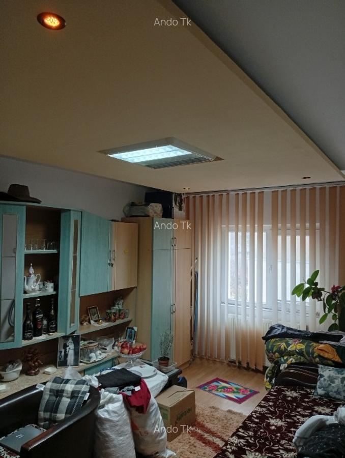 Vand apartament 3 camere - 2