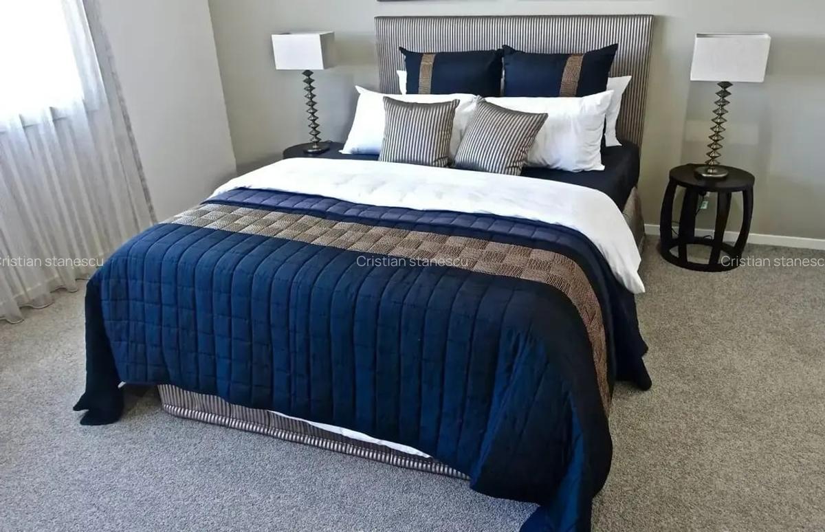 Apartament cu 4 camere decomandat în Băneasa - 2
