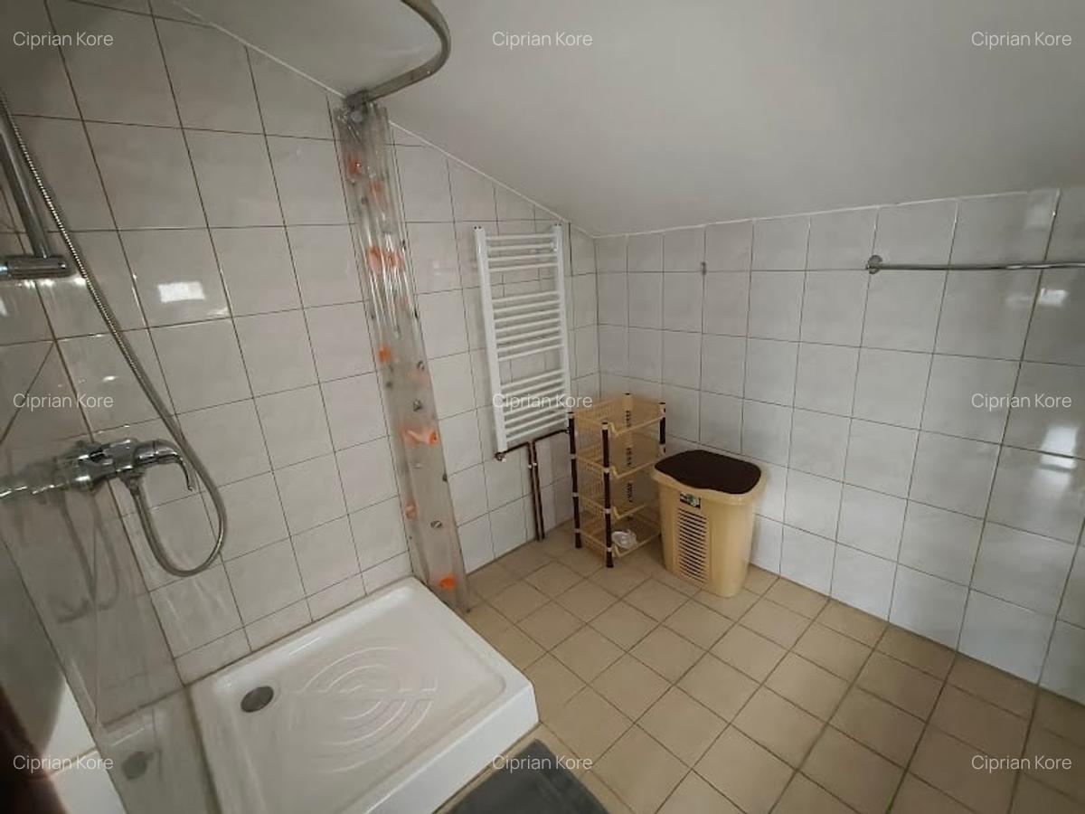 Vila D+P+E+M de vanzare in Busteni - 13