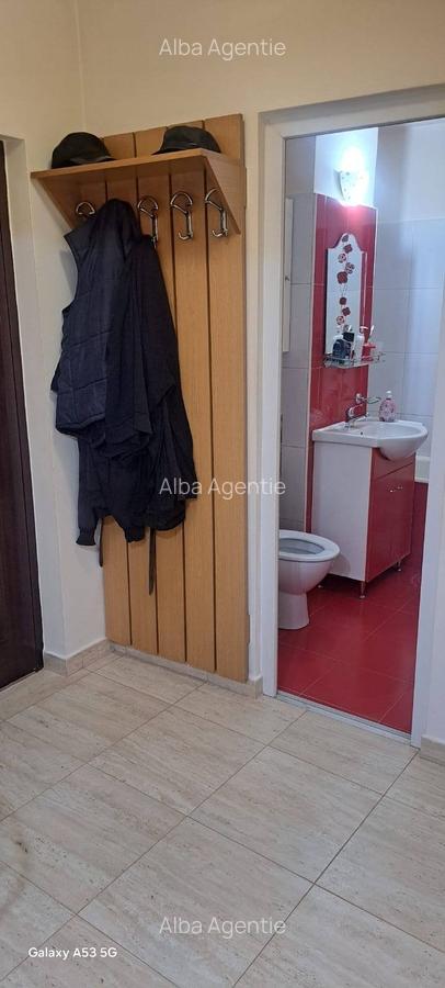 Garsoniera zona  Cetate , etaj.1 - 7