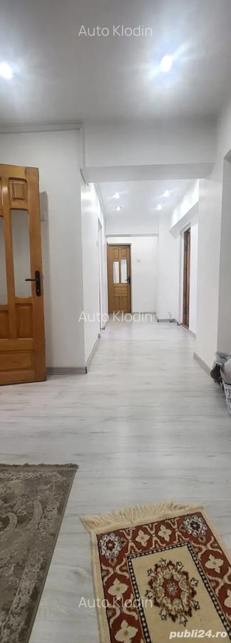 Apartament 4 camere de vanzare - 2