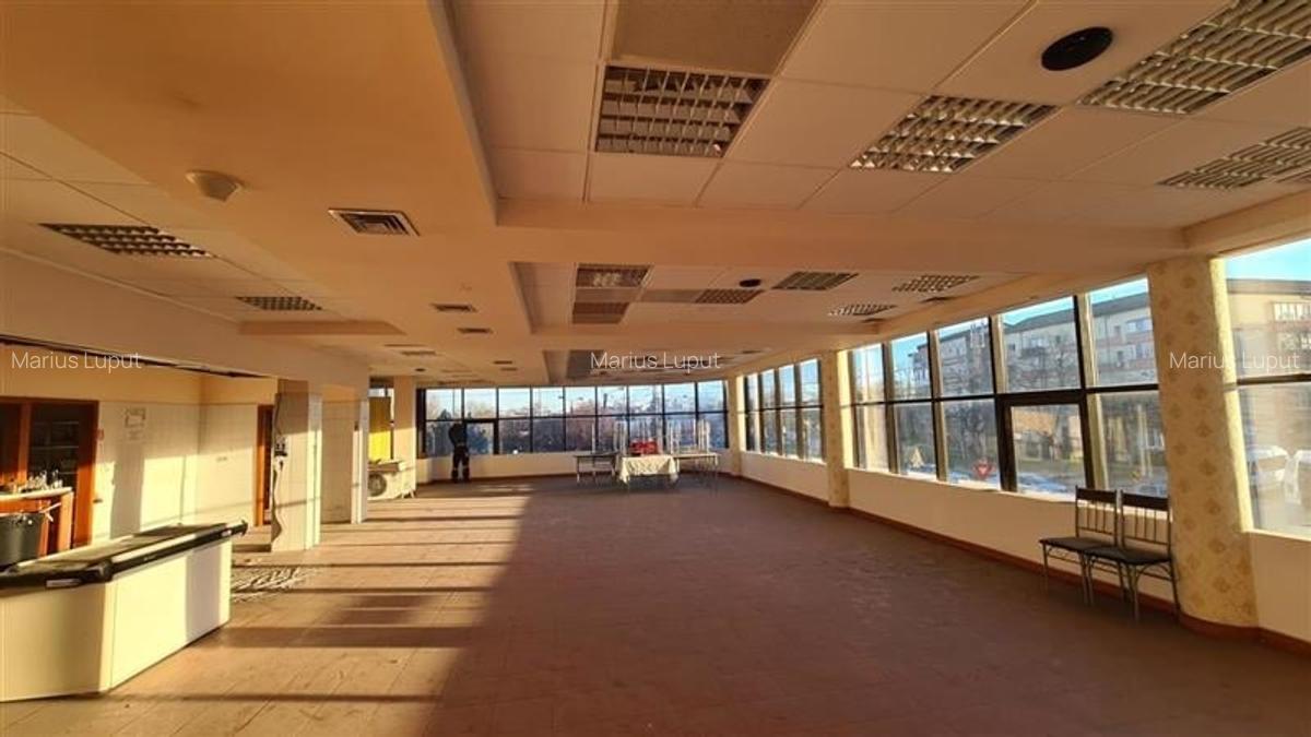 Spatiu SAD,  250 mp,  Eatj 1,  Zona  Complex Stadion - 8