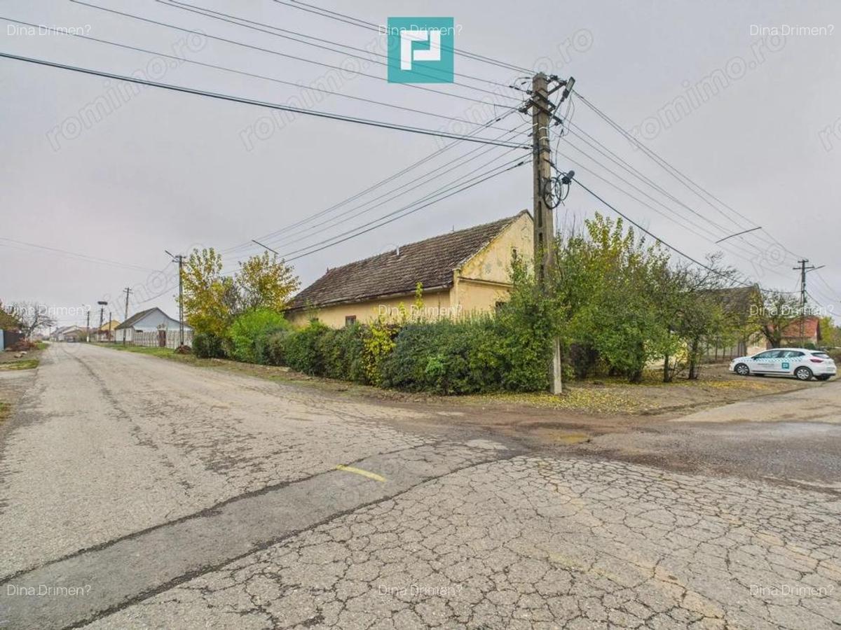 Casa de reabilitat - pe col? - Varia? , Timi? - 13