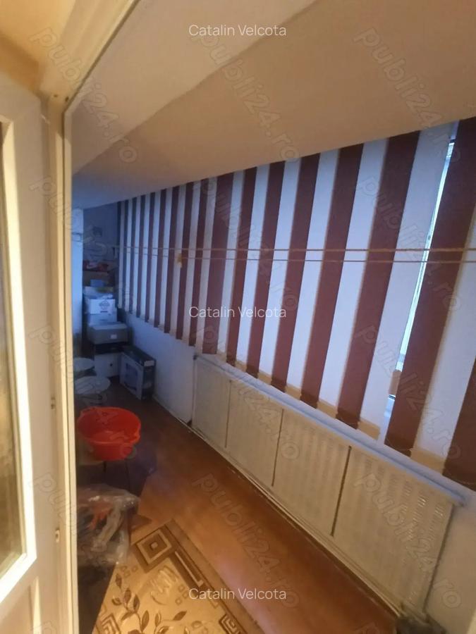Apartament decomandat de vanzare etaj 1, 3 camere Re?i?a.Calea Timi?oarei. - 10