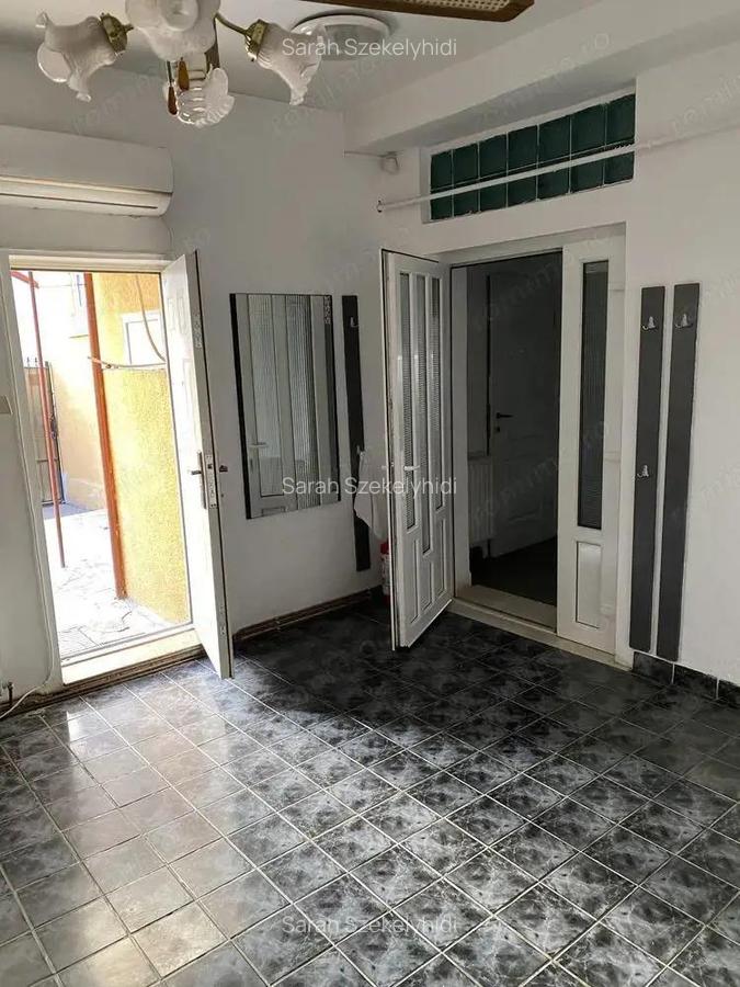 BRASADAS vinde casa 4 cam 5.5 ari zona BURDEA. - 1