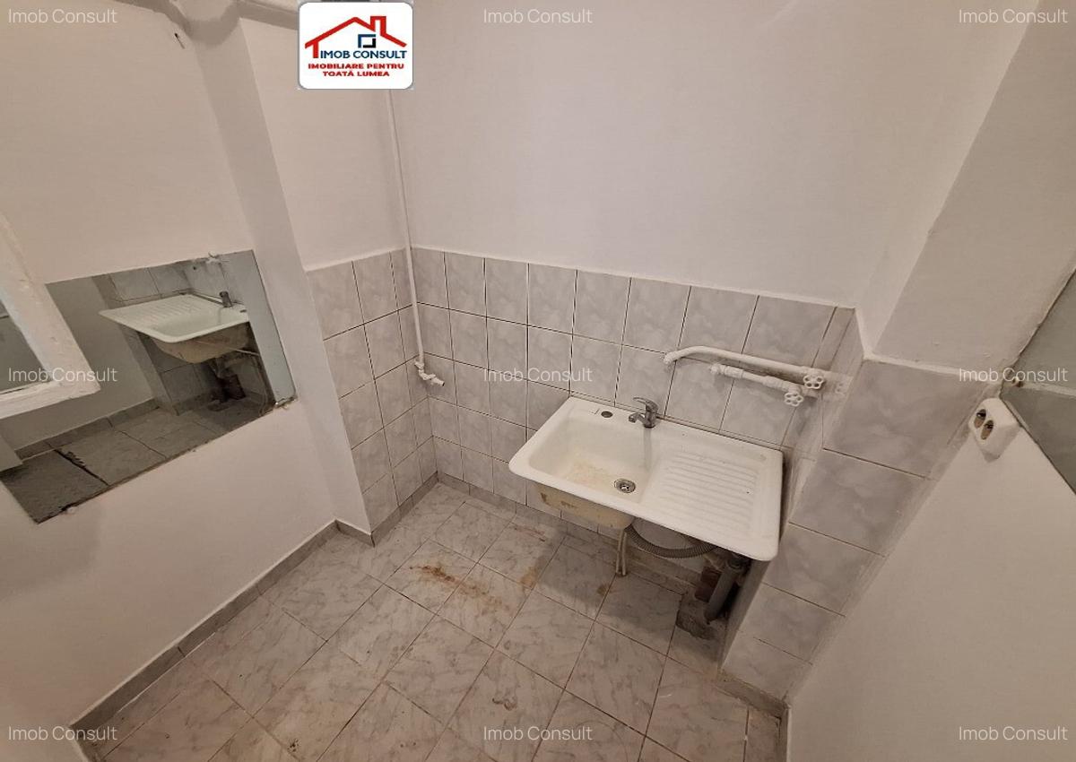 Garsoniera dotata cu beci si balcon! CE1163 - 3