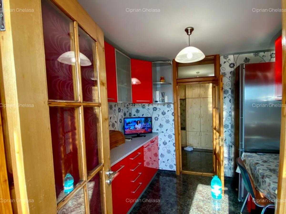 Apartament 2 camere situat in Str. Decebal-Bd. Daciei, cu Garaj - 3