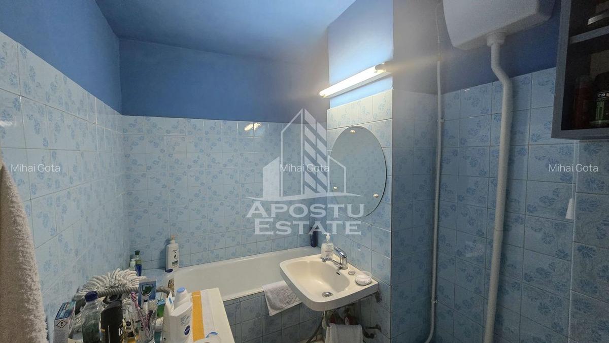 Apartament cu 2 camere, decomandat, etaj intermediar, zona Soarelui - 6