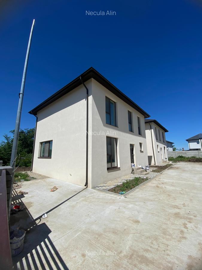 Casa individuala cu 5 camere, comision 0 - 10