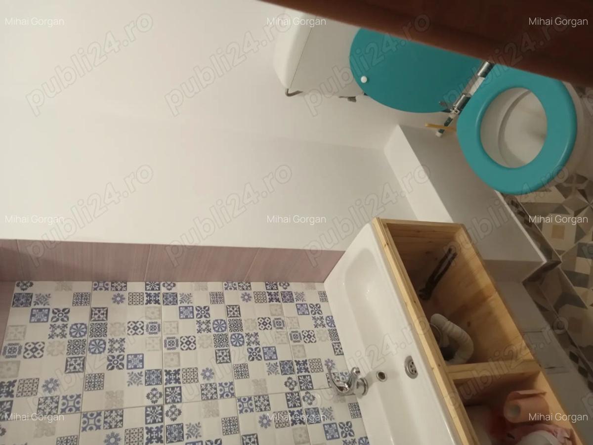 Spa?iu comercial pentru inchiriat - 2 Spa?iu comercial pentru inchiriat - 2