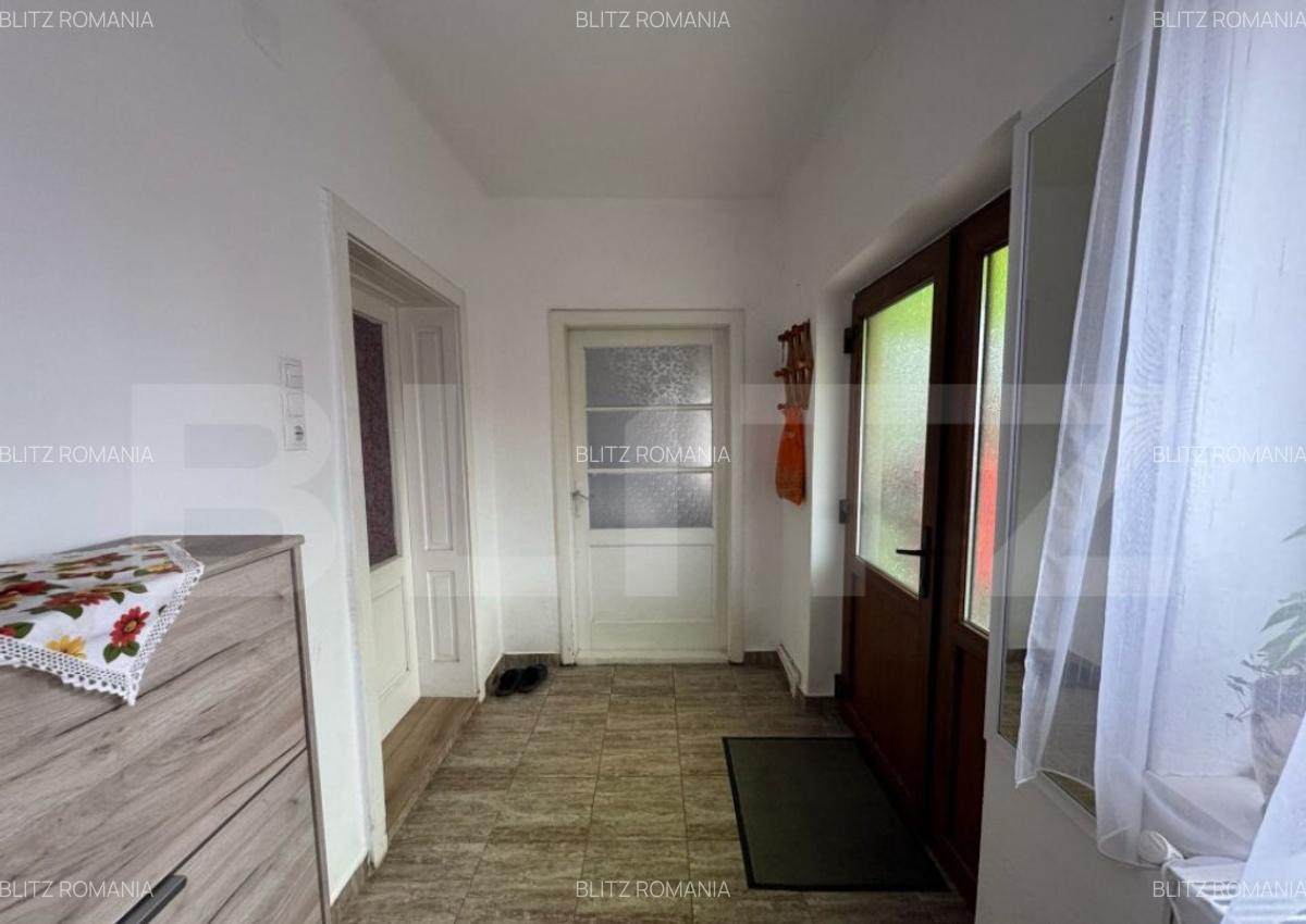 Casa de vanzare, cu 3 camere, 120 mp, 1080 mp teren, zona Si - 5