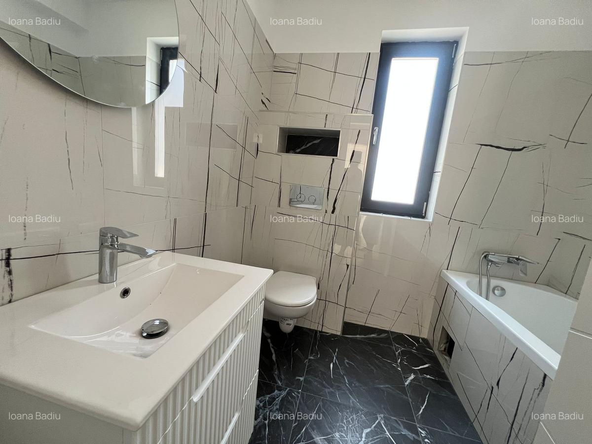 Vila individuala - 5 camere - 3 bai - beci- Teren 330 mp - 20