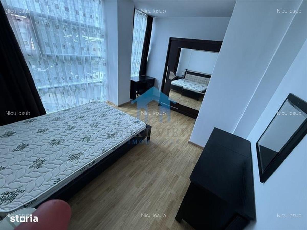 Apartament 3 camere, Piata 1 Mai - 1