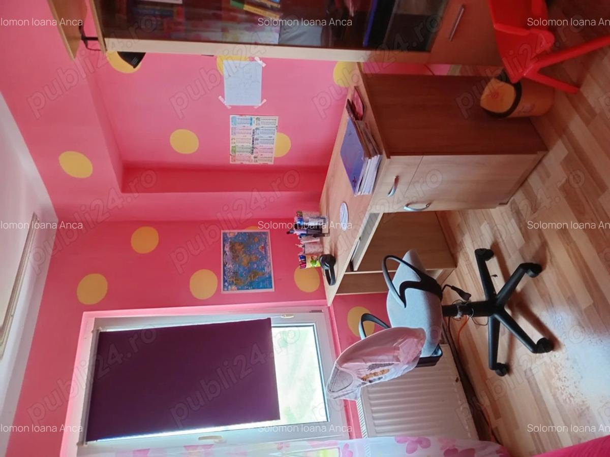 Vand Apartament 3 camere - 4 Vand Apartament 3 camere - 4