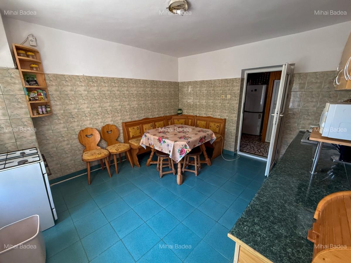 Vila cu 6 dormitoare in Breaza, lot teren 1289 mp - 4