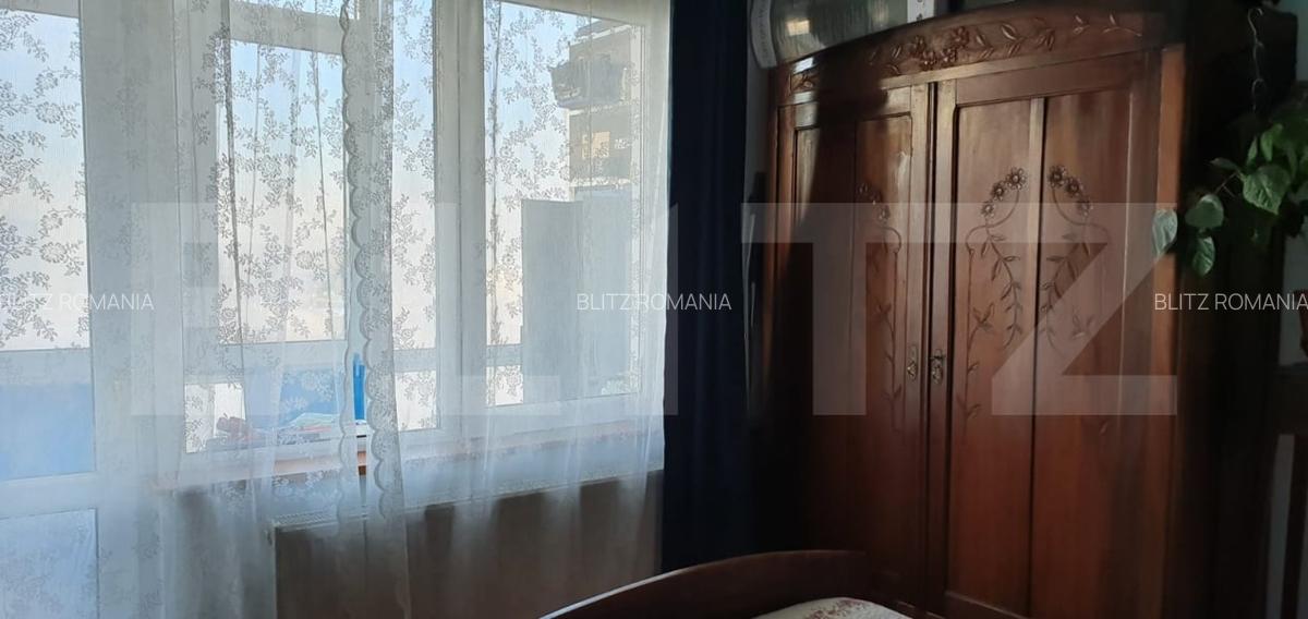 Apartament de vanzare, cu 3 camere, 63 mp, zona Cameliei - 8
