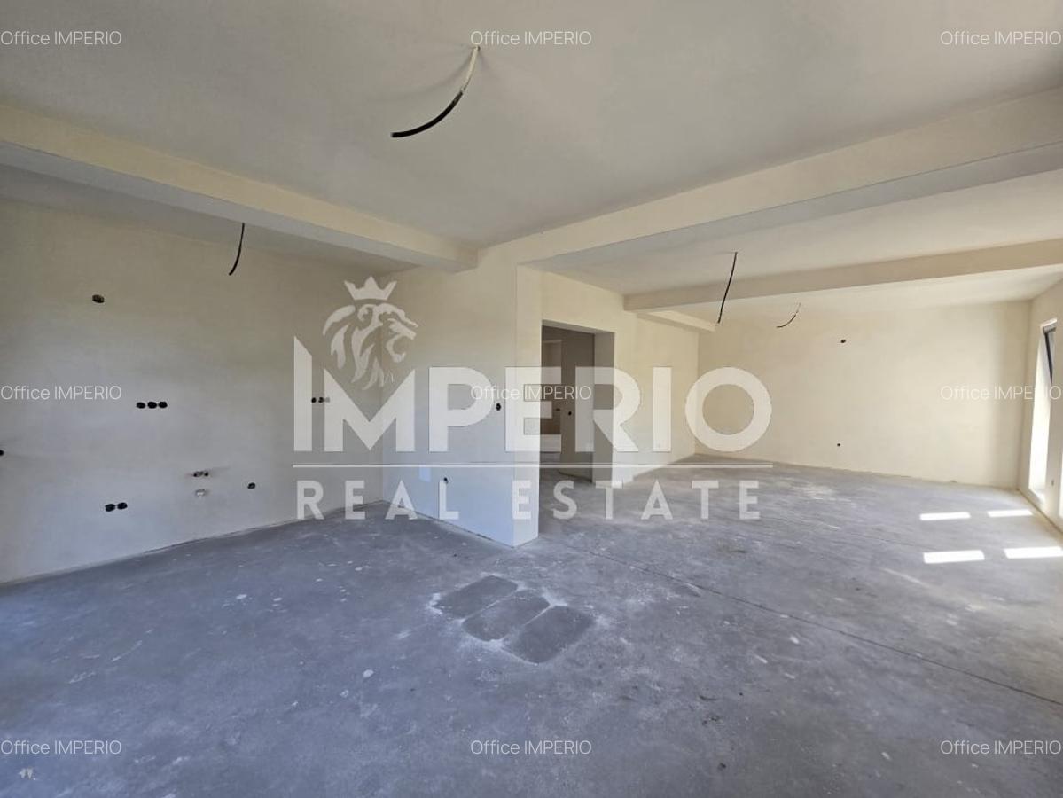 Casa individuala cu 5 camere si teren generos de 700m! - 3