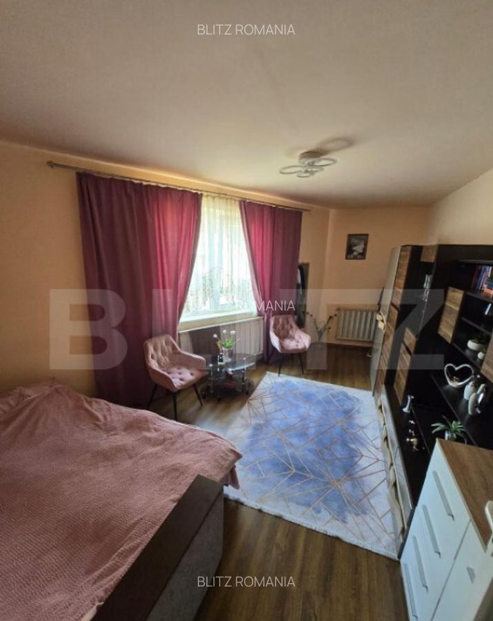 Casa cu 3 camere, 100 mp, zona centrala - 13