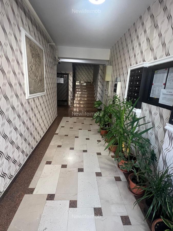 Tomis plus , 2 camere Parter inalt - 1