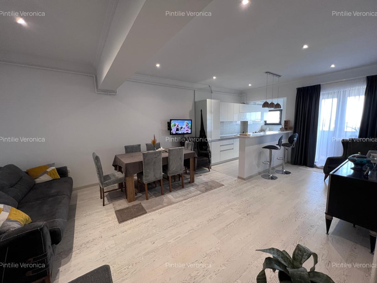 Apartament 2 camere 61mp Zona Gara Loc Parcare subteran Vedere Port - 8