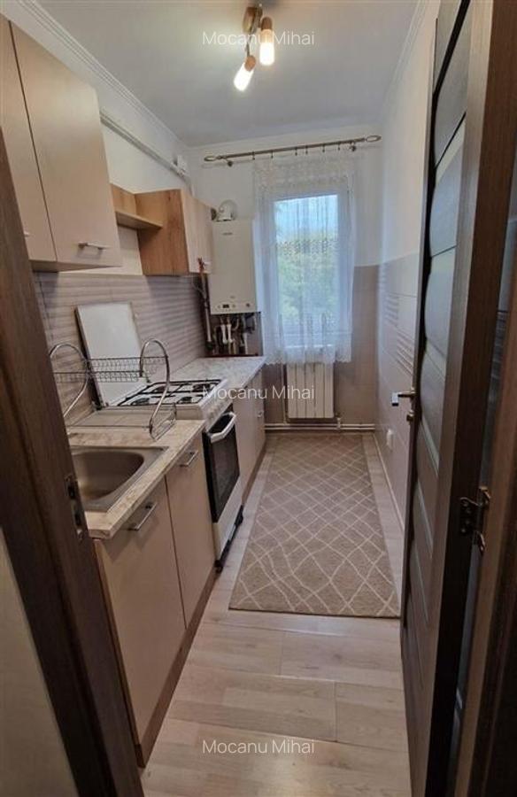 Etaj 2, fara risc, 2 camere decomandat zona Alexandru Rond 28 - 4
