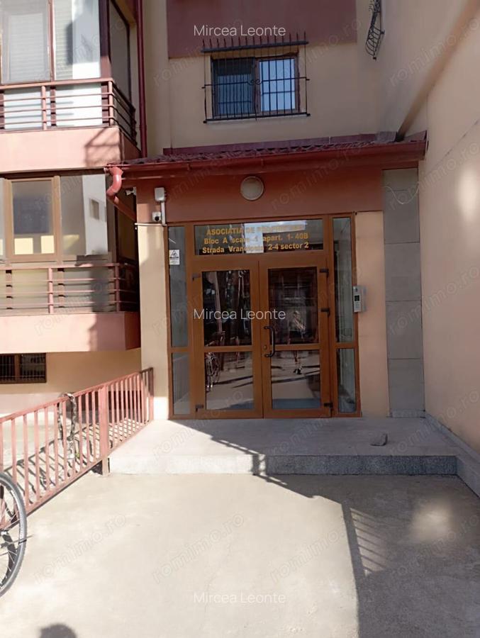 Se vinde garsonira studiou in demisol - 3