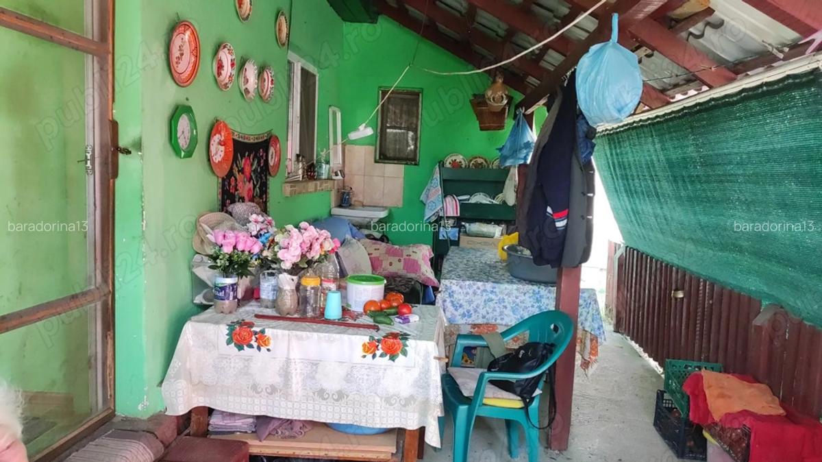 Casa de vanzare in loc.Halmeu - 2