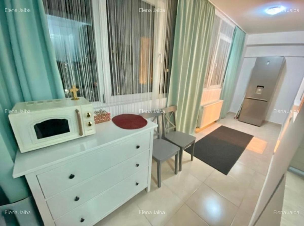 Direct proprietar, inchiriez apartament 3 camere - 9