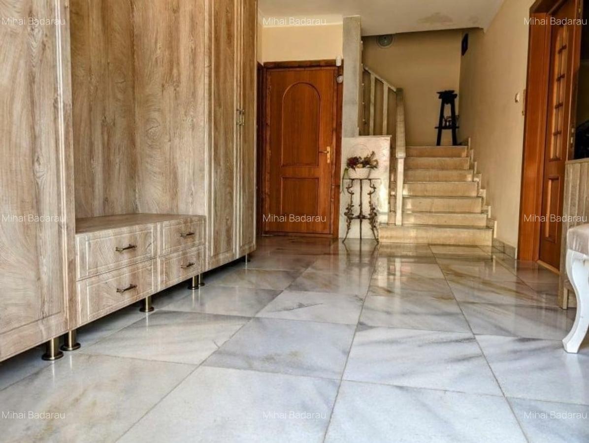 Casă cu 5 camere în Bucureștii Noi - 8