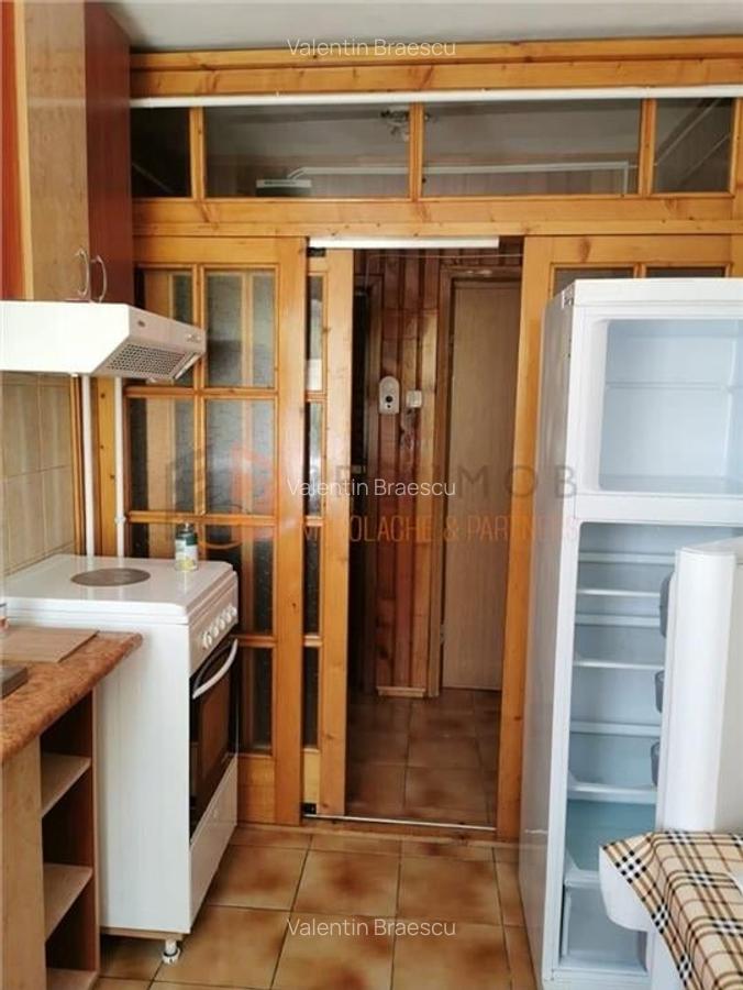 Apartament 2 camere cf 1 decomandat zona Centrala - 6