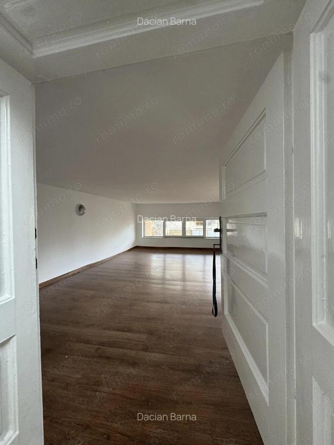 Casa ultracentrala cu curte ?i garaj | Confort premium in inima Oradiei - 16 Casa ultracentrala cu curte ?i garaj | Confort premium in inima Oradiei - 16