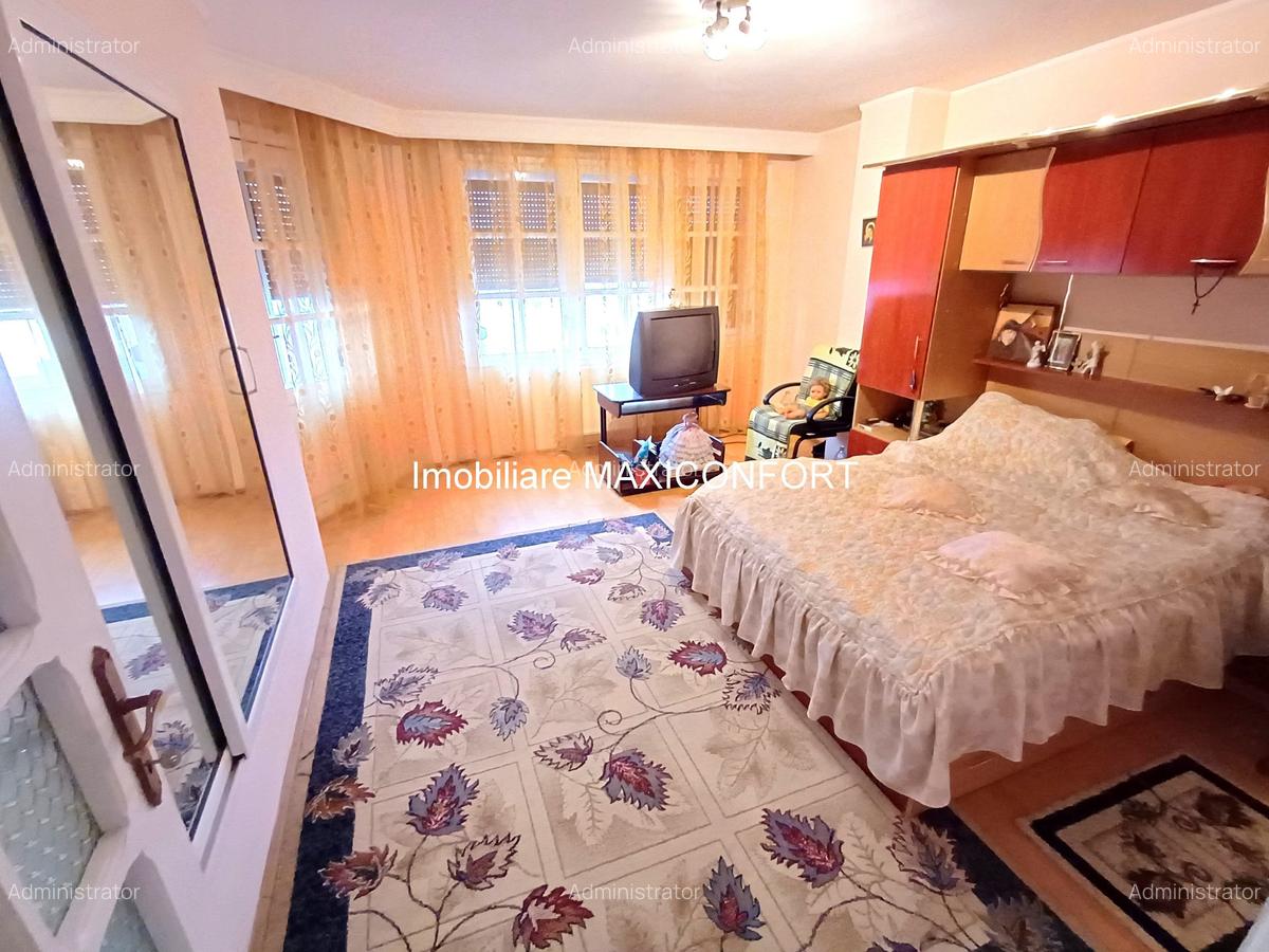 Vanzare casa D+P+1 - Imobiliare MAXICONFORT - 5