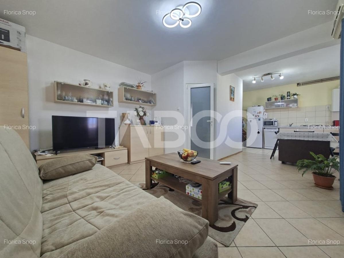 Apartament de vanzare 3 camere Terezian 70 mpu plus balcon Comision 0% - 15