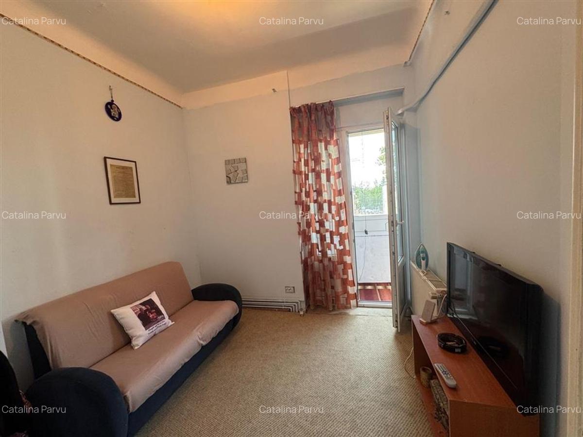 Apartament cu 3 camere semidecomandat, mobilat în Victoriei - 8