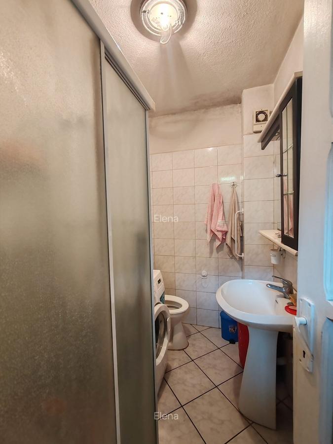 Chiajna casa veche cu teren stradal in centru - 5