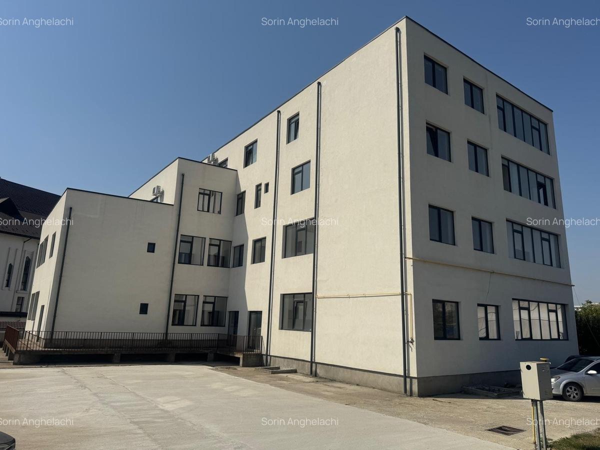 88 mp spatiu demisol Zimbru - Pasarela Octav Bancila , in bloc nou , intabulat - 1