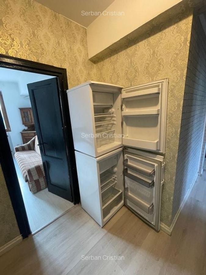 Central Coltea apartament 3 cmaere de inchiriat - 17