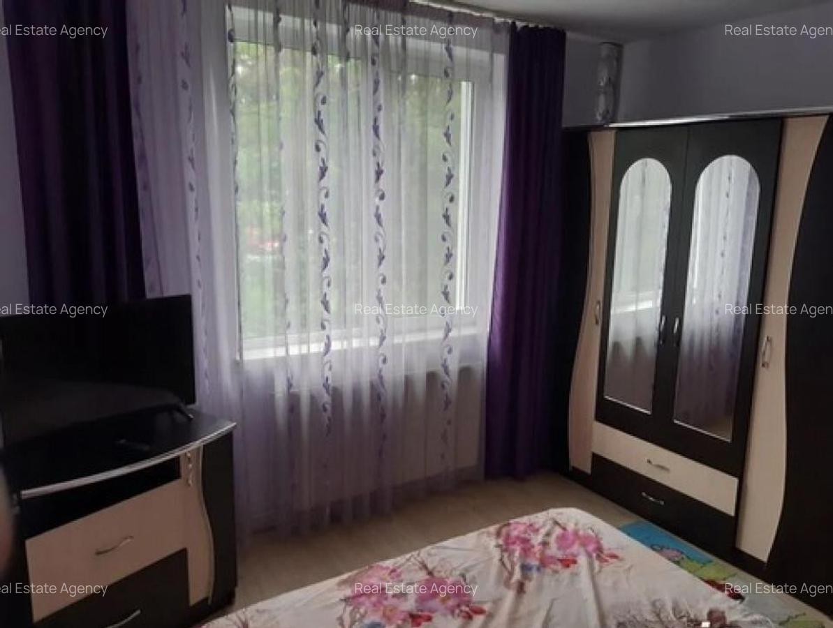 2 camere in zona Cetatii - 1