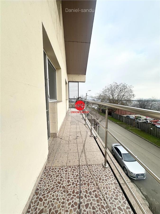 Casa P+1+M+ pod inalt, placa de beton intre etaje, Zona Km 4 - 14