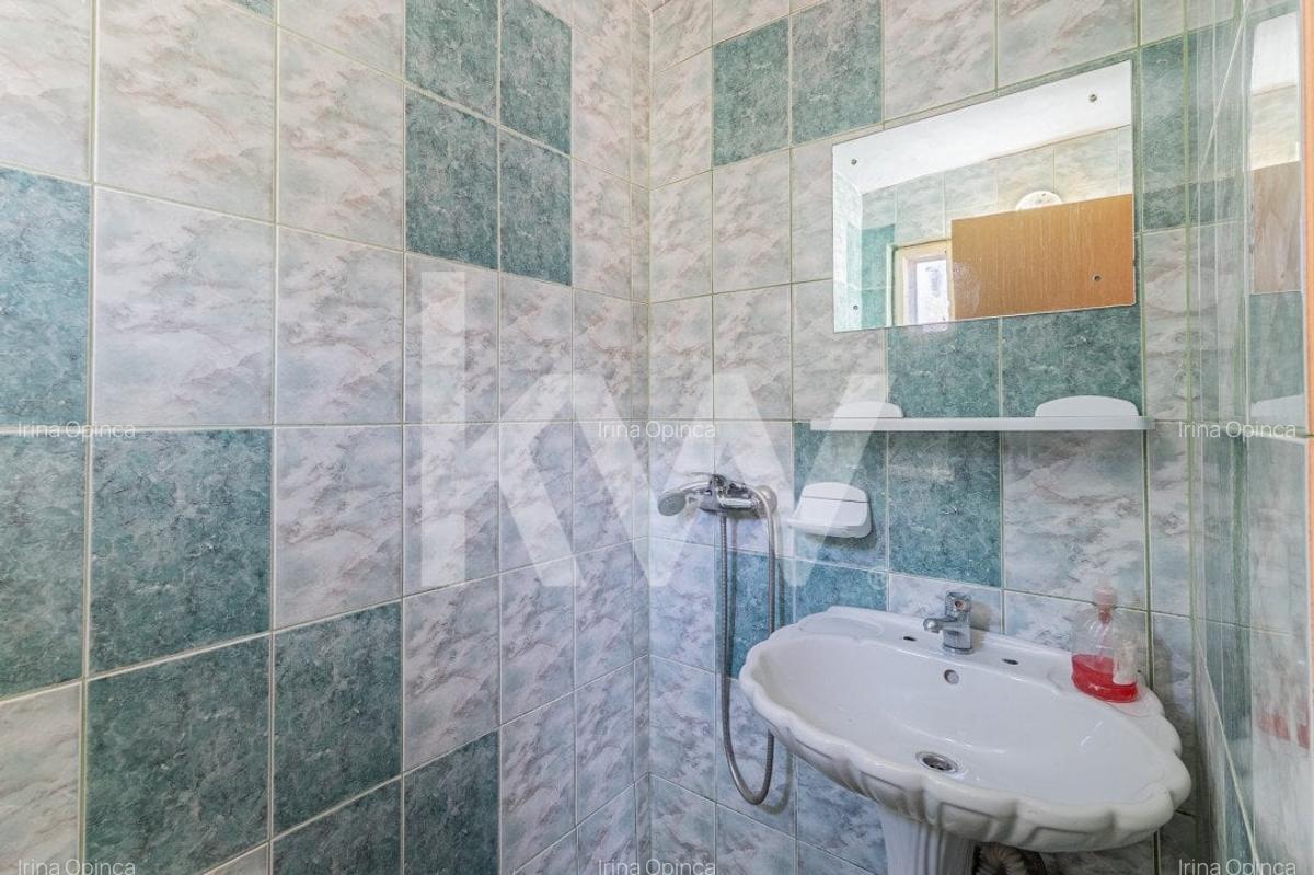 Casă cu 9 camere în Haltă - 12