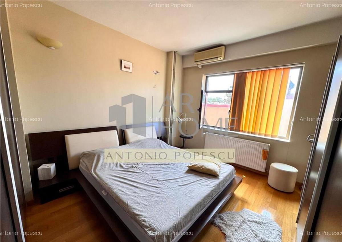 Apartament 4 camere, terasa 49,5 mp, an 2010, Ploiesti, Bd. - 7
