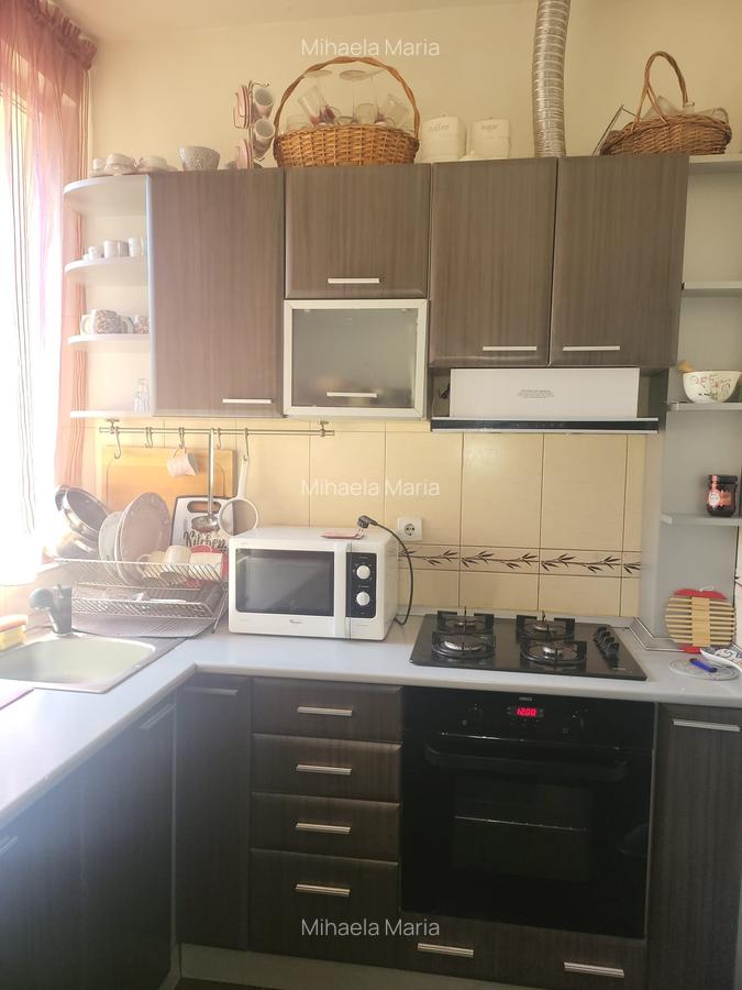 Apartament 2 cam,47 mp, mobilat si utilat, curte 15 mp, boxa 8mp, 135.000 Euro - 2
