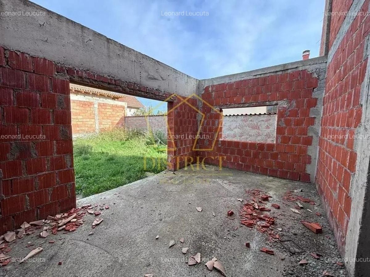 COMISION 0% Casa la rosu cu 5 camere P+E | Blascovici - 12