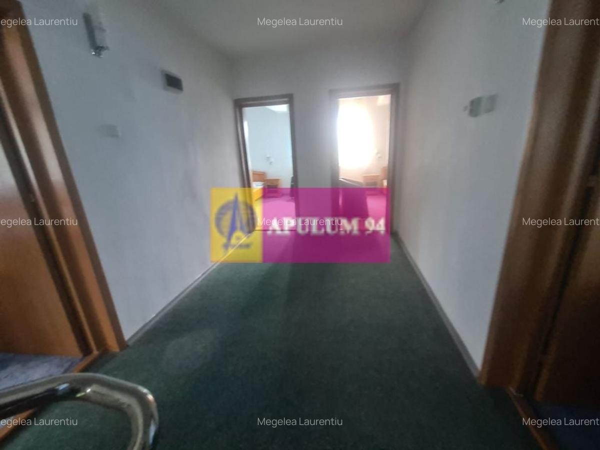 Complex turistic de vanzare  - Zona Poiana Tapului - 31