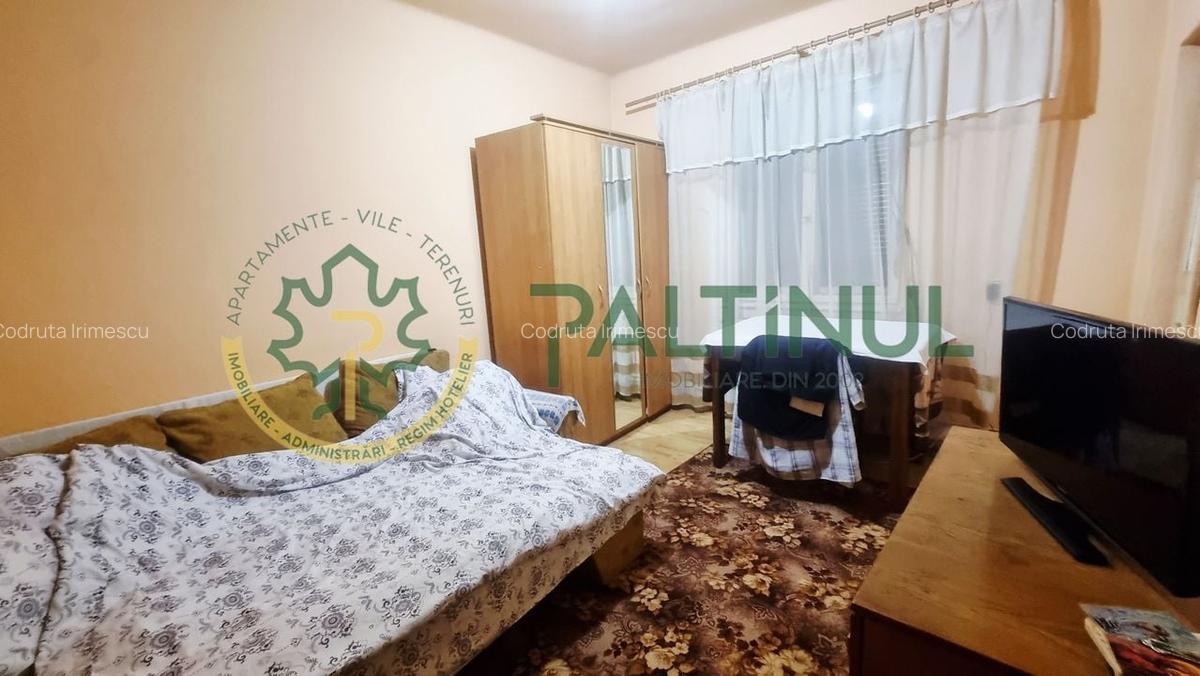 Casă singur în curte, 363 mp teren - zona Record, 2 intrări, anexa, trifazic - 5