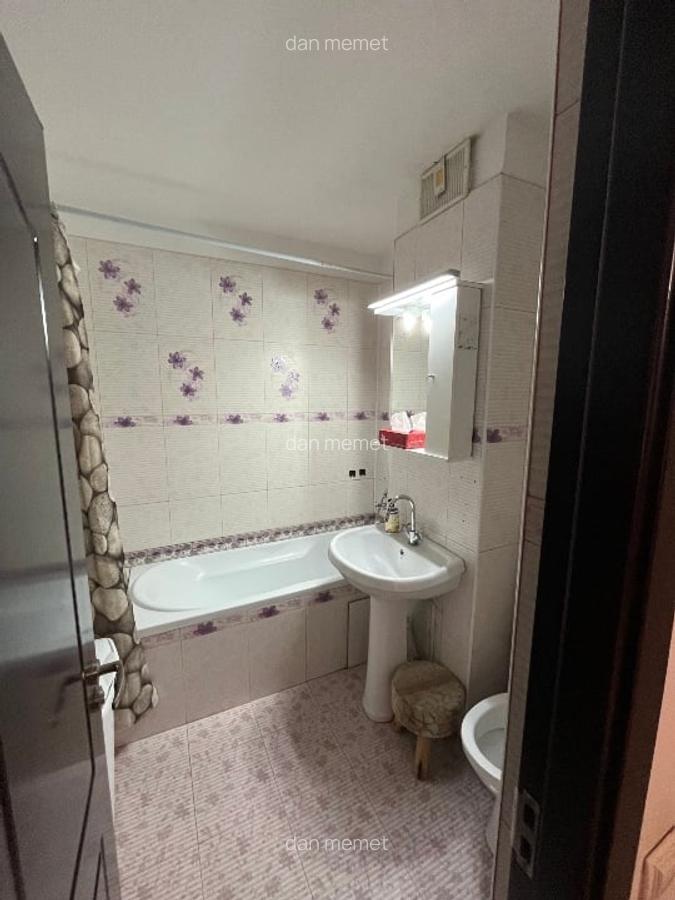 Inchiriez apartament 3 camere zona Trocadero - 5