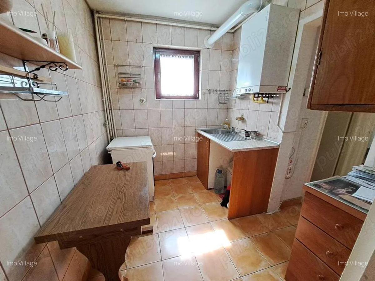 Vand apartament 2 camere, Tg. Mures, zona Dambu - 5