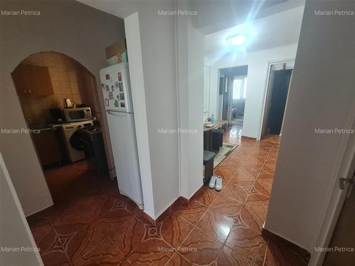 Apartament cu 4 camere decomandat în Colentina - 3