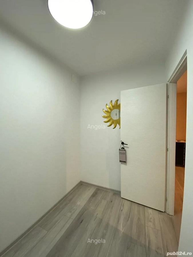 Inchiriez posturi in salon - 3